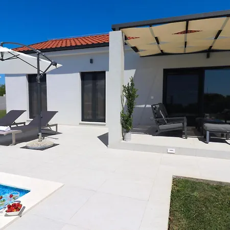 Dom wakacyjny Gemini *