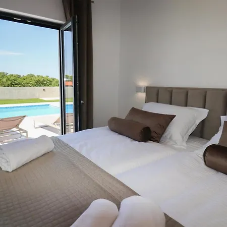 Gemini Vikendica Zadar