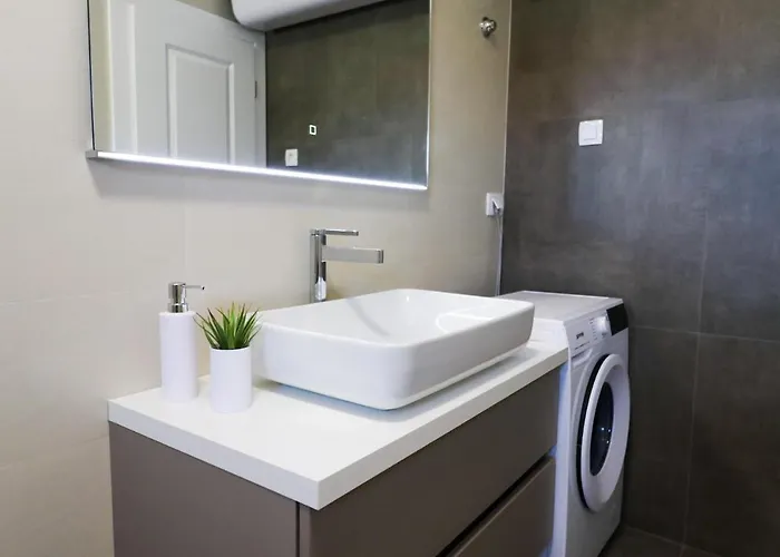 Semesterbostad Gemini *